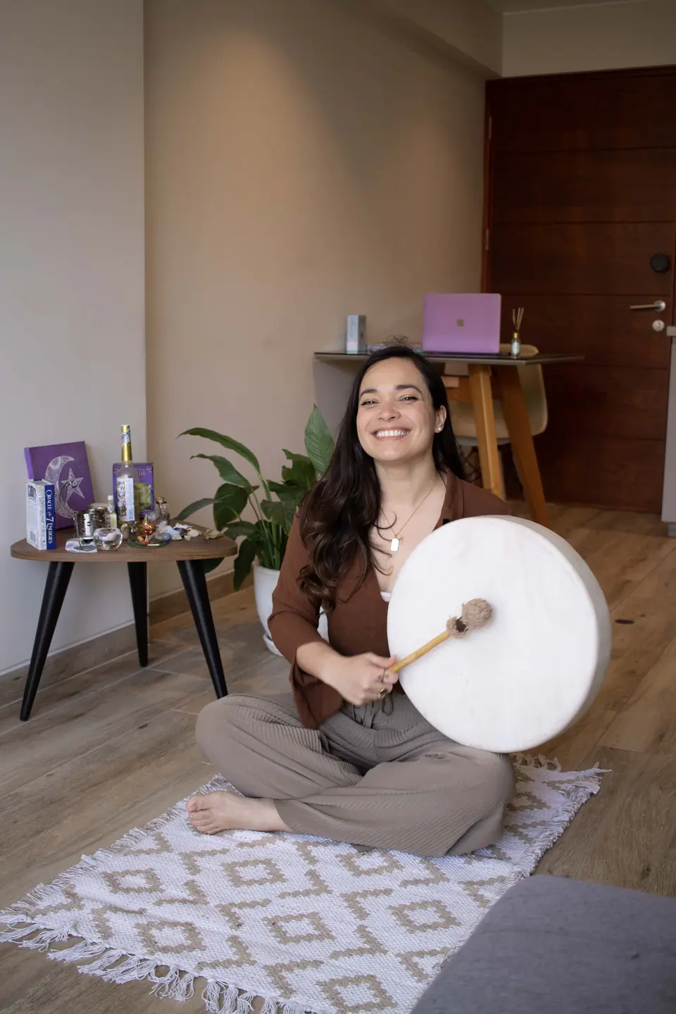Fiorella Lertora preparando una sesión de Reiki Lunar